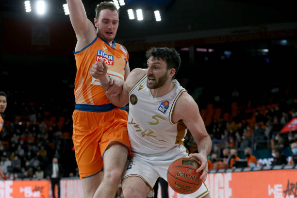 他的灵活步 他的灵活步