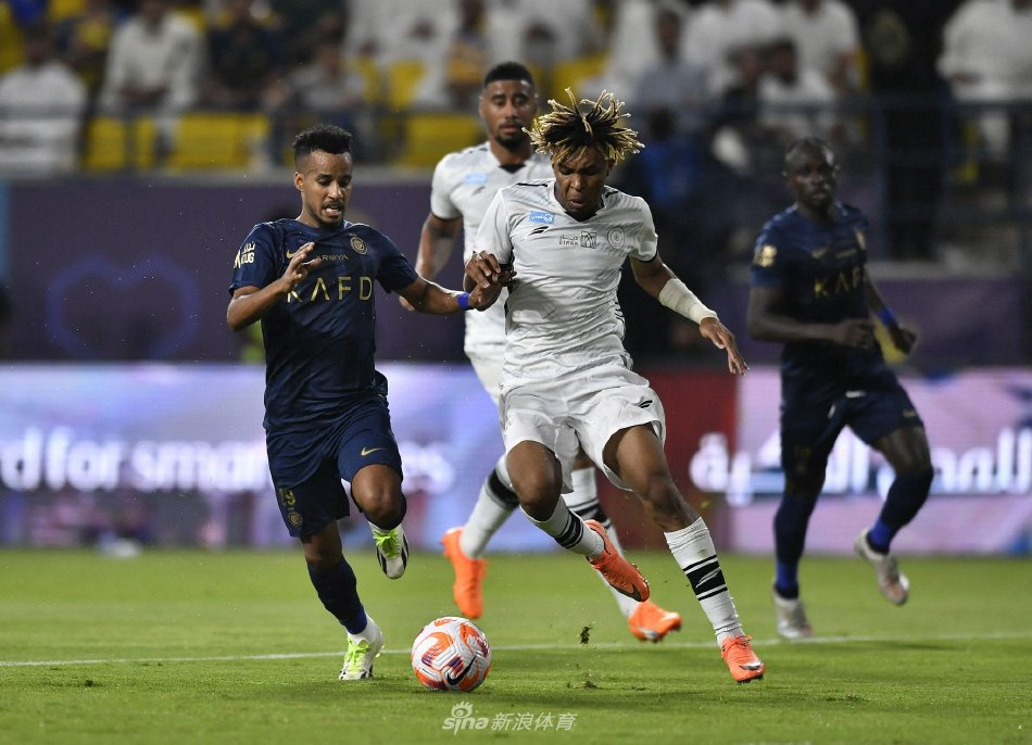 双核中场组 双核中场组